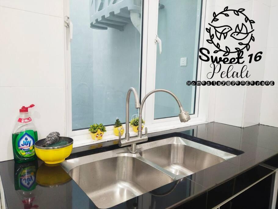 Sweet 16 Pelali Homestay Pengerang Exterior photo